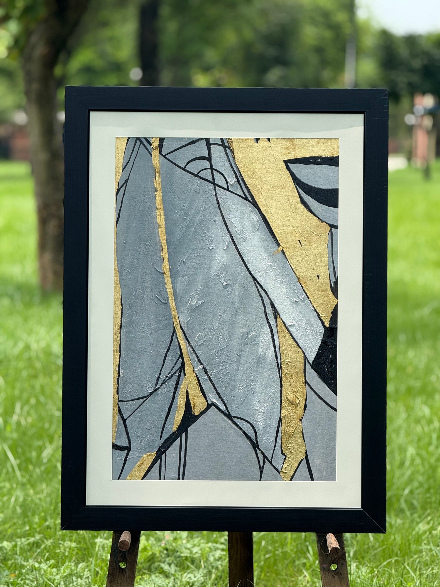 Broken Elegance – Portrait Palette Painting by Professor's Gallery